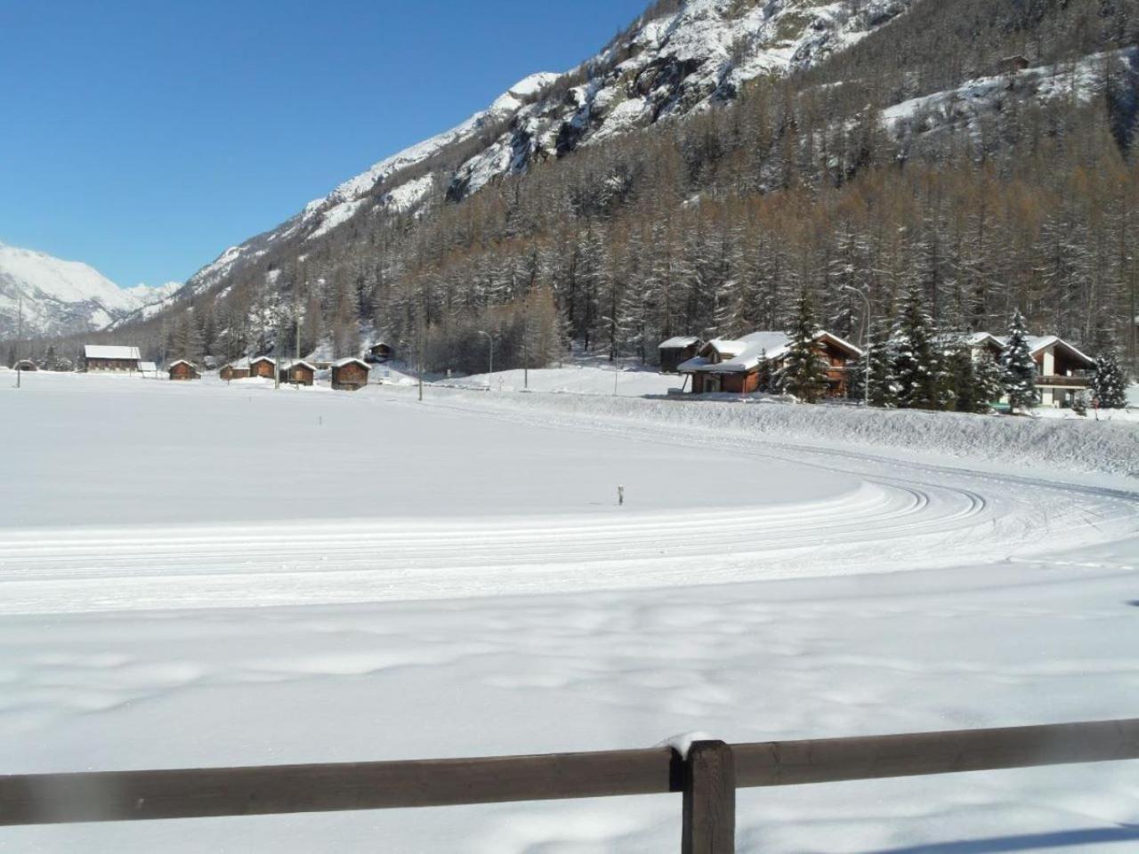 Monte Rosa Taesch, Apartments Mit Wellness Bereich Exterior foto