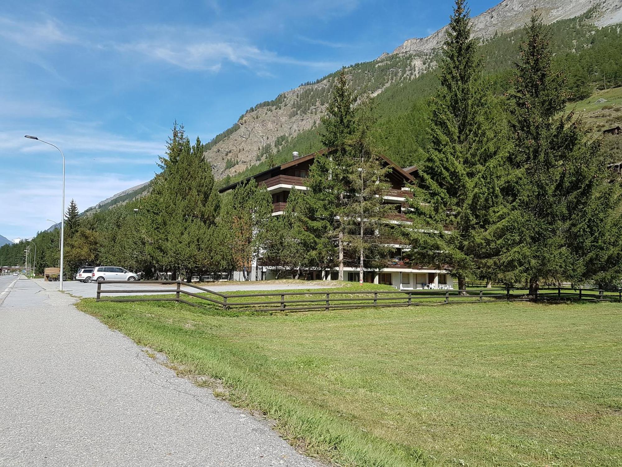 Monte Rosa Taesch, Apartments Mit Wellness Bereich Exterior foto